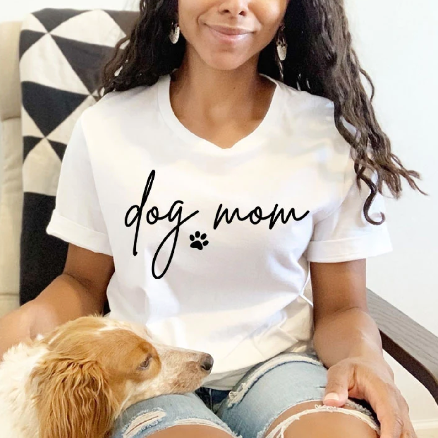 Dog Mom Graphic Tee