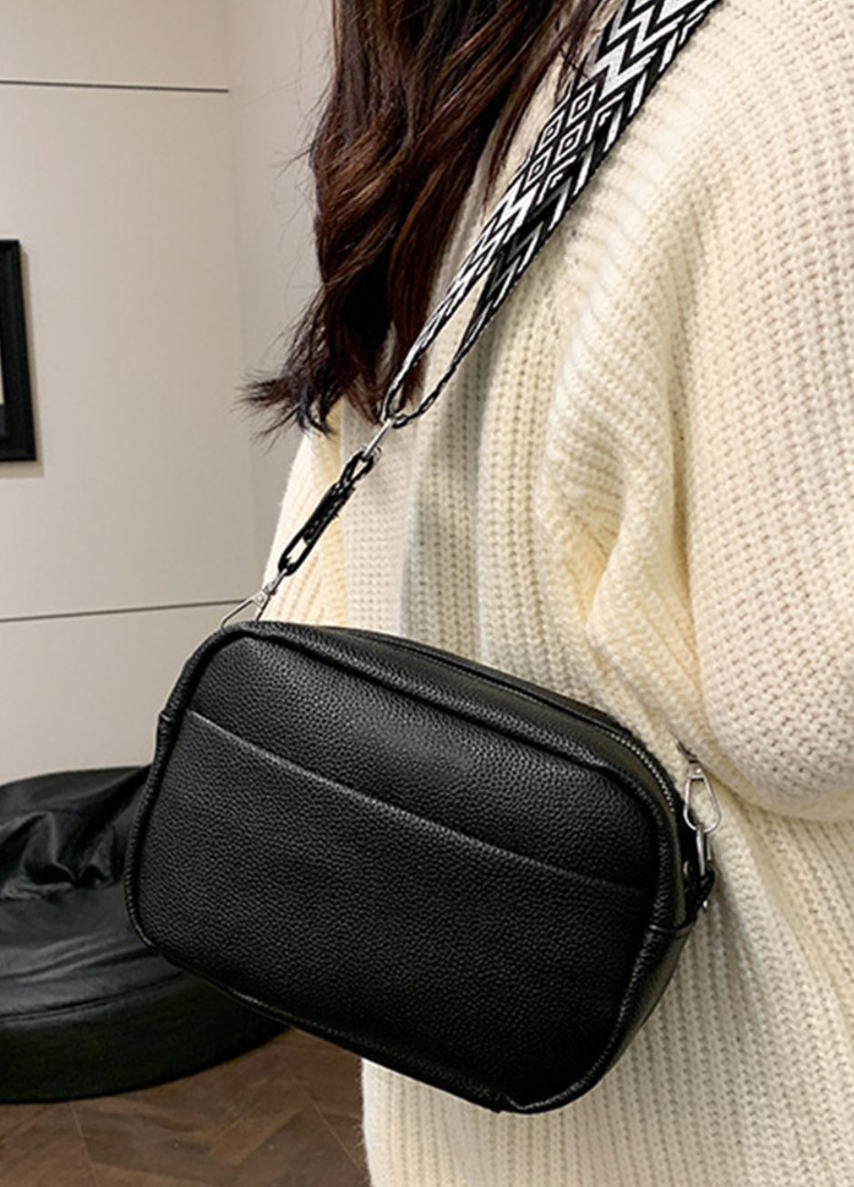 The Zena Essential Crossbody - Black