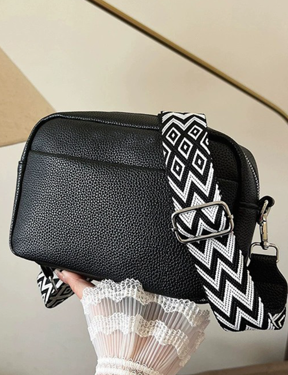The Zena Essential Crossbody - Black